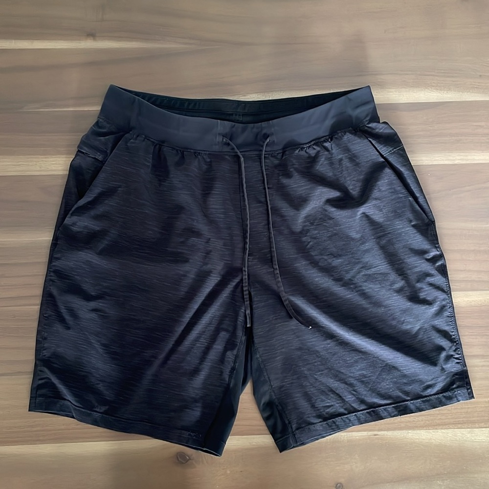 Lululemon T.H.E. Short *9" Heather Allover Deep Coal Black